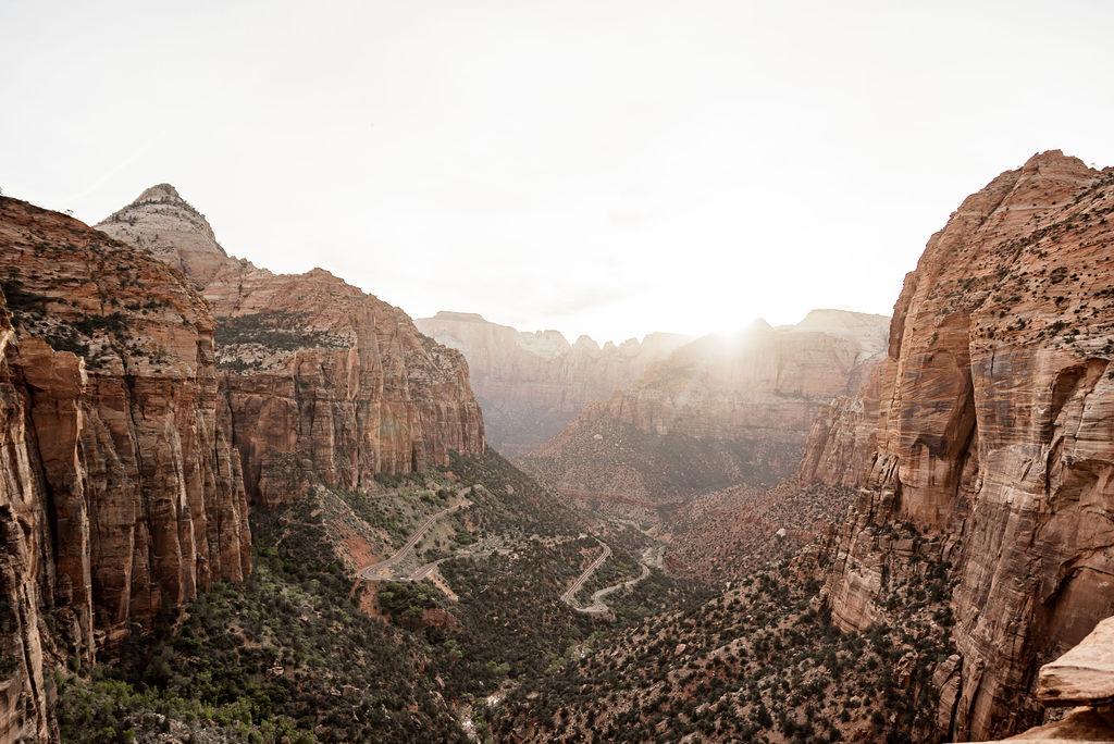 Utah elopement photographer captures landscape of Zion National Park