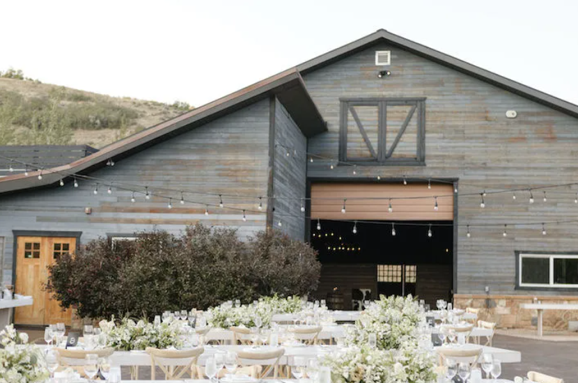 The Lodge at Blue Sky features a rustic barn outside to enjoy a different take on your country-style wedding.